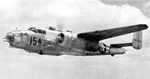 ��� ������ B-25J �� 477-� ���������������� ������, ��������� ���������������� �����������. ������ ����������� ������ � �������� ������� ����������������� �������� � 99-� �������������� ���������� P-40 ��� �������� �������. ���������� 477-� ������� ��������� ��������� �����, ����� ������� �� ������ ���������� � ��� ���. �� ���� ������� 618-�� ���������