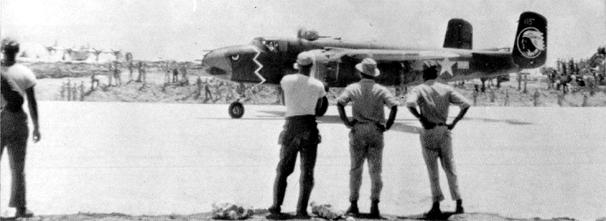 B-25J ������ ����� ���-������ ��������, ��������� 498-�� ��������� 345&nbsp;BG ������ �������� ��������� ��� ���������� �����������. �� ������������ ��������� ��������� ������
