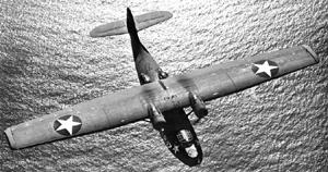 PBY-5 Каталина над морем