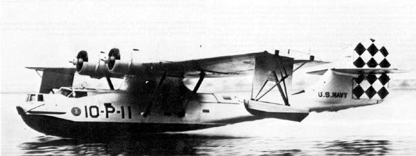 Лодка с зав. № 0455 из VP-10, 2-го Патрульного крыла, базировавшегося в Перл-Харборе в 1938 г. На руле направления нарисованы черные ромбы, днище лодки и поплавки также окрашены в черный цвет