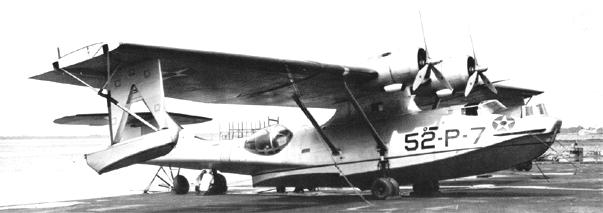 Самолет автора - VP-52, строевой № 7 на базе военно-морской авиации Куонсет-Поинт в 1941 г. Летающая лодка с зав № 2293 была одной из ранних PBY-5, переданных из VP-14 в VP-52 в феврале 1941 г. Фюзеляж, нижняя часть крыла и киль - цвета алюминия, верхняя часть крыла - оранжевая. Дивизиону VP-52 был присвоен белый цвет руля направления. Идентификационными знаками звена были синяя полоса на фюзеляже и шеврон на крыле, кромки капотов двигателей также должны были быть синими но на этом снимке они не окрашены.