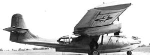 Спасательная лодка AR-8 была испытана на PBY-6A на Речной испытательной станции Патуксент