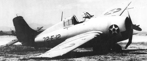 F4F-3 ������ �������� �� VF-72, ����������� ������ ��� ������� � ���������� ��� �� ���� 25 ������� 1941 ����. ��������� �������� ������, ��� ���������� �������������� � ��������� "����", ��� ������ � ������� �� ������� ���� ������ � ����� ������. �� ������ - "����������� ������"