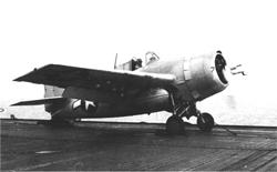 ���� ���������� �������� �� ����� F4F-4, ������� ��������� �������� � ��������������� ������� � ���������� ��������� "�����" (CVE-29) � ������ 1943&nbsp;�. �������� ������� � ��������������� �������� - �����-����� ������� ����������� � ����� ������, ���������������� � ���������