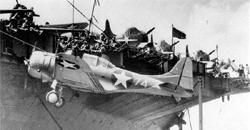 "��������" ���� ��������������� ������� ������ ��� ����� ������� ������� � ����� ��� ������ �� ������. �������� ��������� ����� ���������� 6&nbsp;���� 1942&nbsp;�. SBD-3 � ������� "74" ����������� ������������ � VB-3 (������ �������� ���������� �������� ���������� �� "����������") � ����� VS-3. ������ �� ���� ��� ���������� ��� ������� �������� ���� ��� ������.