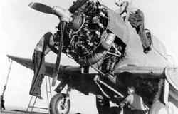 �������� ����������� SBD-4 �� VS-41 �� ������ "���������", ������ 1942&nbsp;�. ������� ������� SBD-4 �� SBD-3 ����������� � ���������� ���� �����.