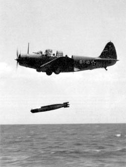 TBD-1 �� VT-6 ��������� ������� ����� �������. VT-6 ���� ����� �� ������ ����������, ����������� ���� �������� � ����� ����-����� �������� � ������� 1941&nbsp;�